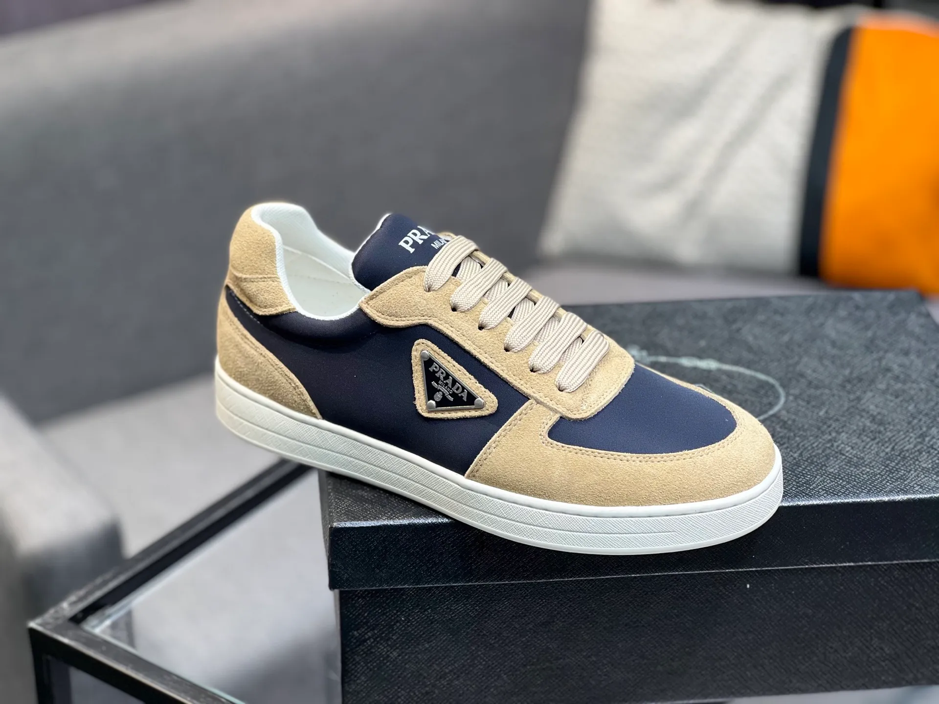 Men's men's shoes 💰440 [PRADA—Prada] latest model 🙈original replica! 👟👟👟Available here. The workmanship is top-notch. The upper is made of Italian 🇮🇹Imported calfskin. ❗️Breathable genuine leather lining @Suitable for travel. The original version has an enlarged engraved sole, making it suitable for all kinds of travels, showing low-key luxury. Let quality speak for itself. Color: Size: 38-44